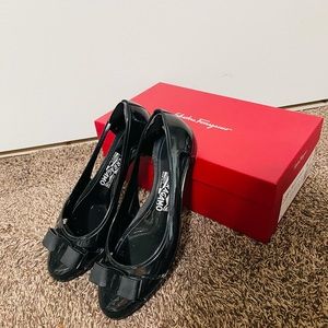 Ferragamo women shoes 8, several worn